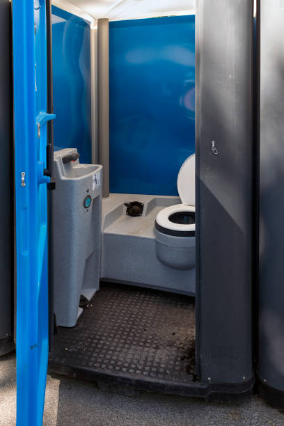 Best Portable restroom trailer rental  in Mshall, AR